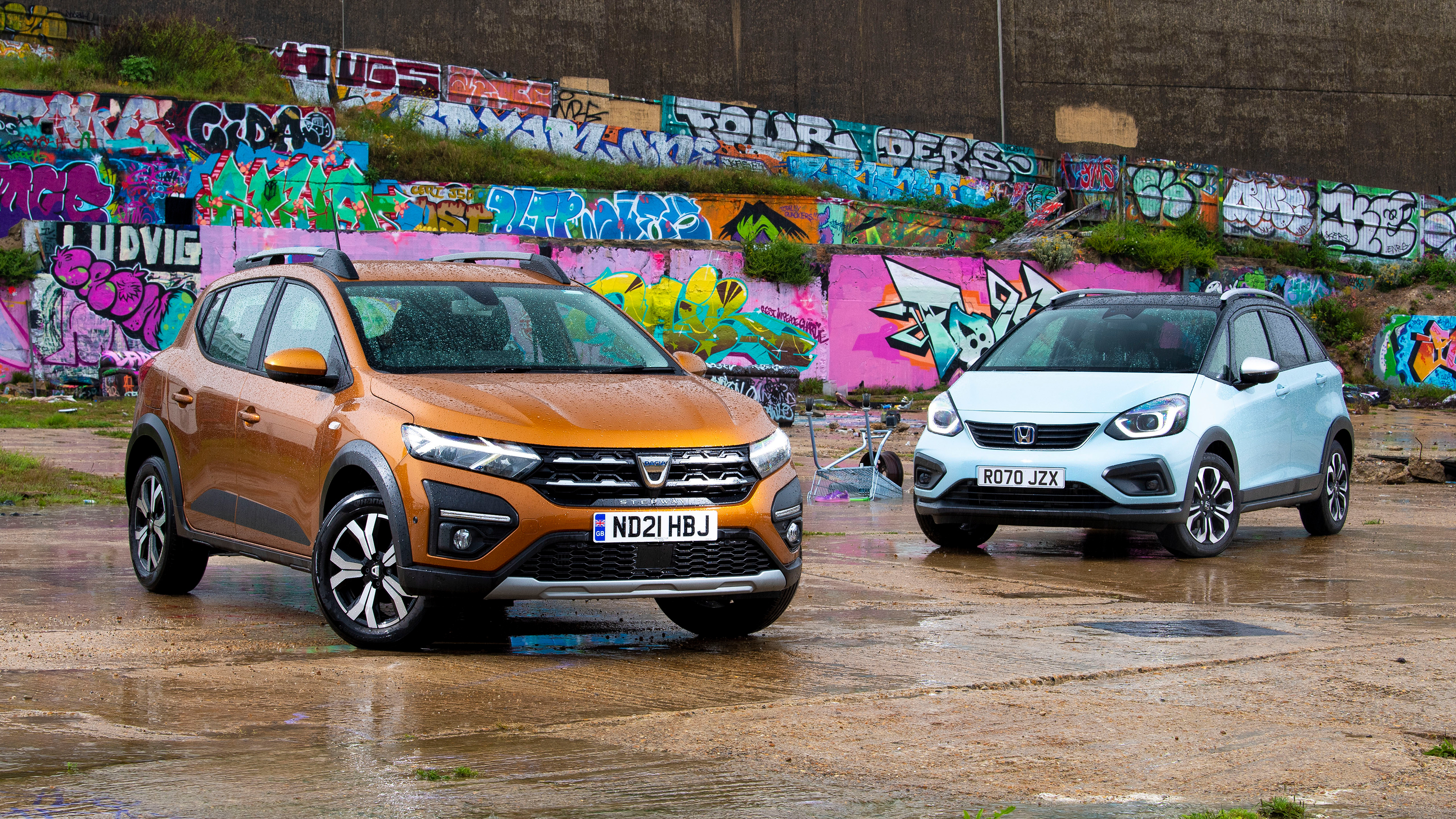 Honda Jazz Crosstar vs Dacia Sandero Stepway