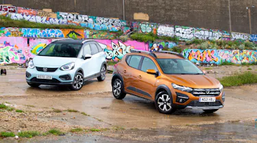 Honda Jazz Crosstar vs Dacia Sandero Stepway