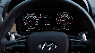 Hyundai Kona N - dials