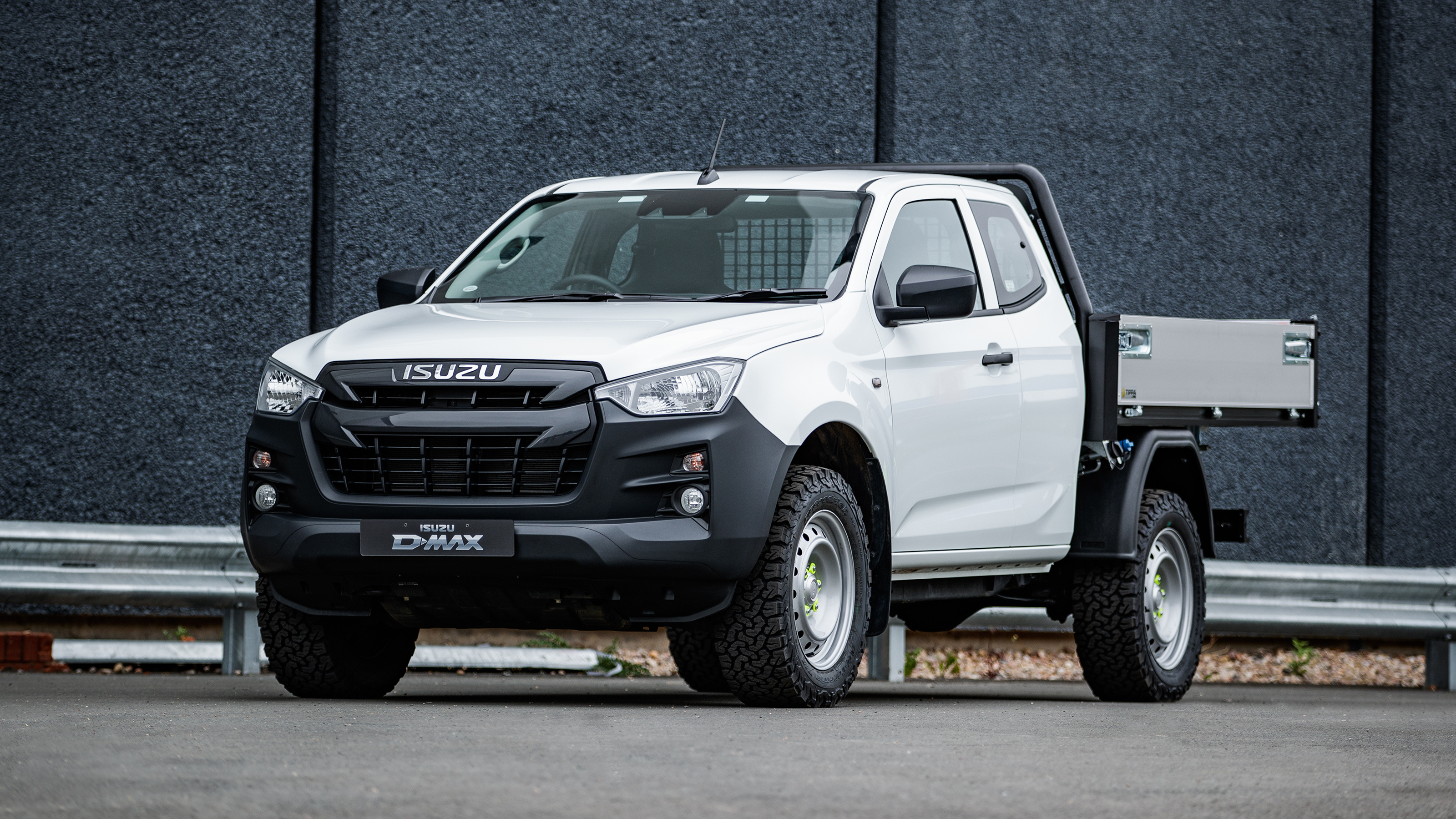 Isuzu D-Max tipper conversion