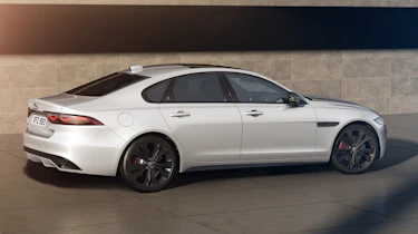 Jaguar XF R-Dynamic Black - rear