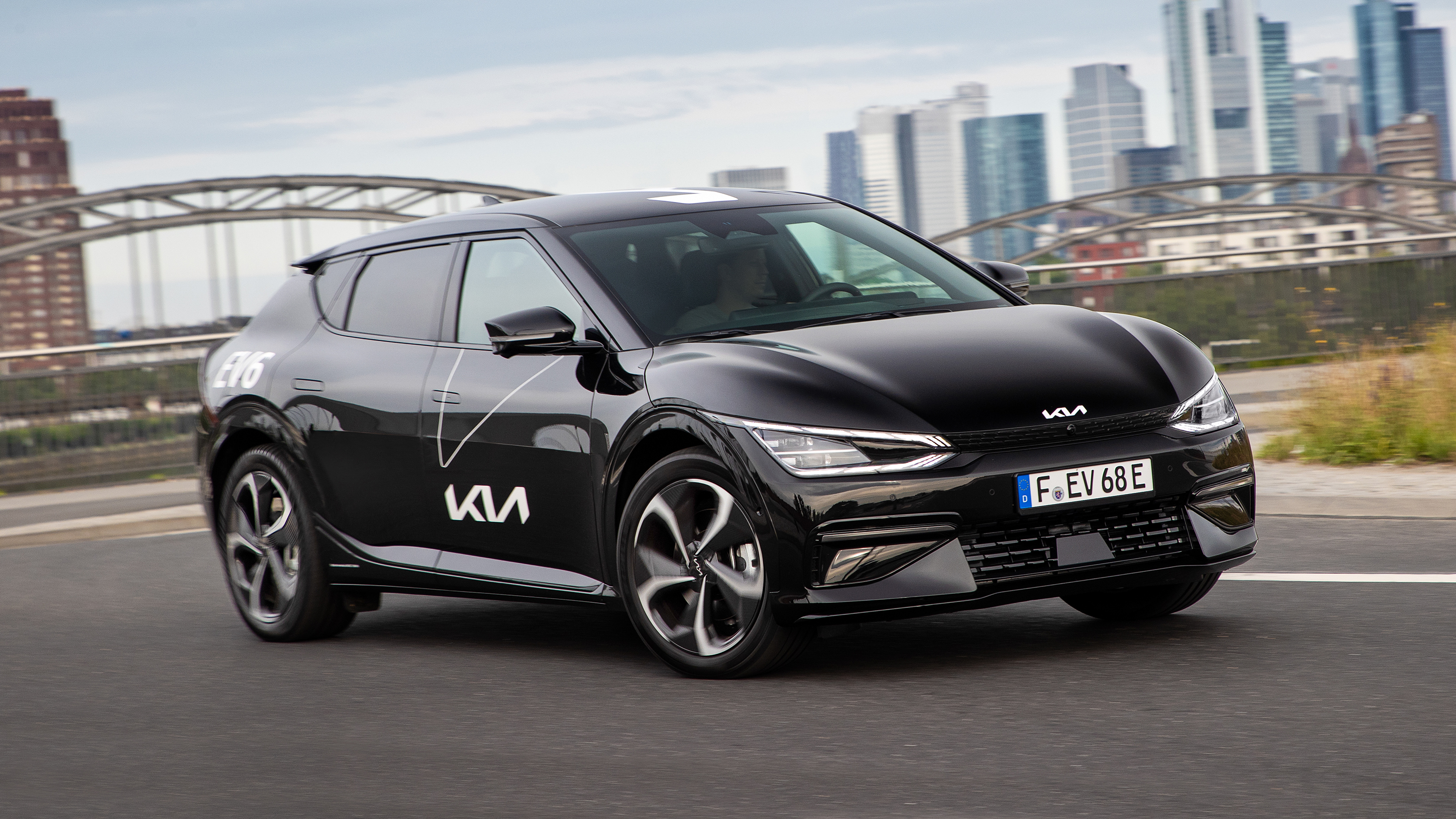 Kia EV6 - cornering