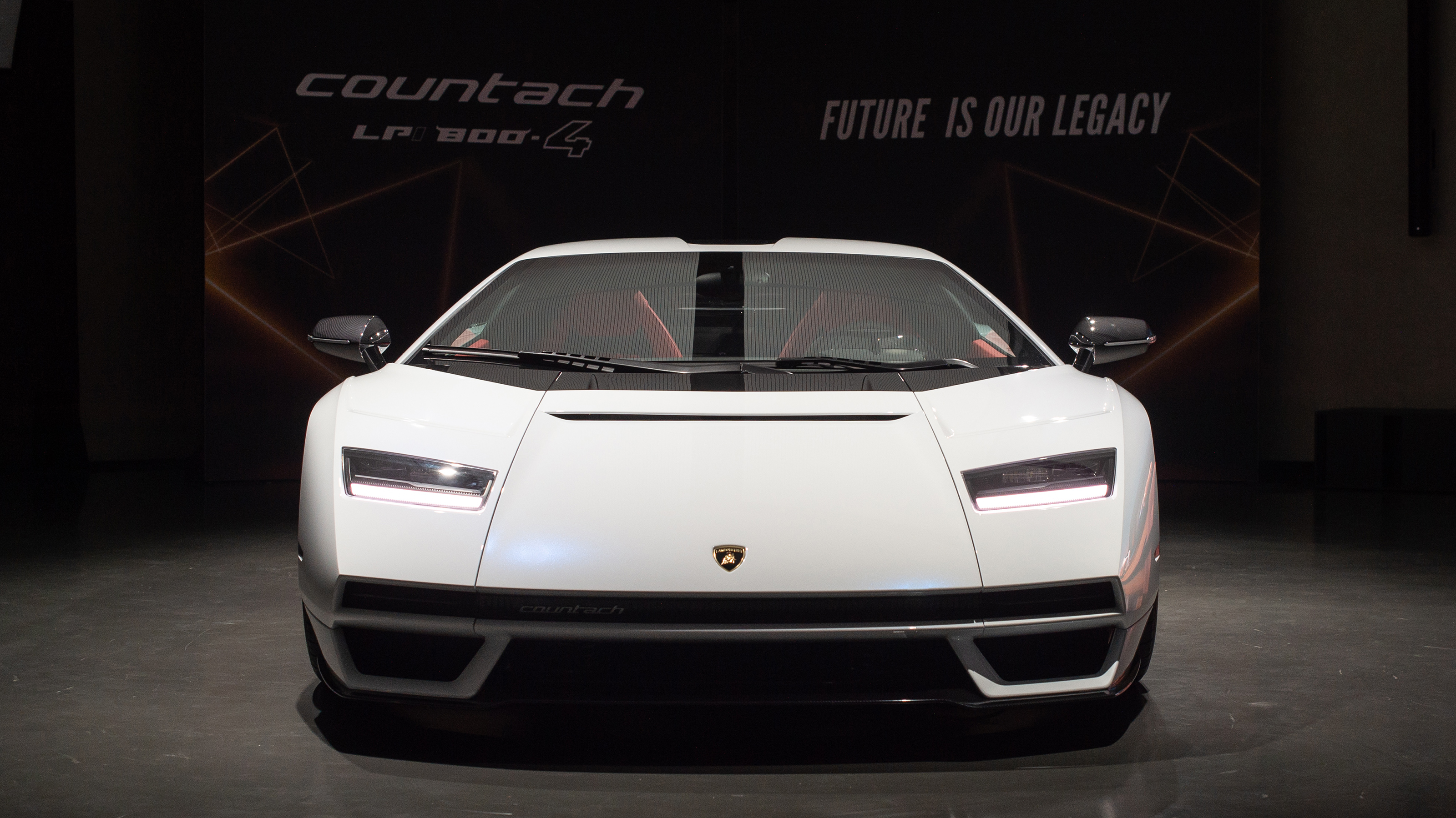 Lamborghini Countach LPI 800-4 studio 