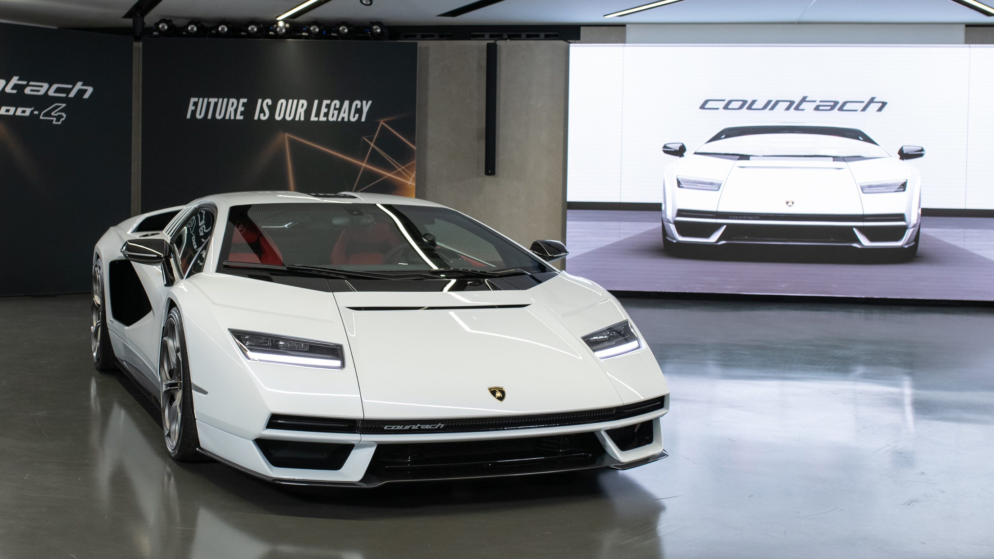 Lamborghini Countach LPI 800-4 studio 