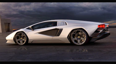 Lamborghini Countach LPI 800-4 side