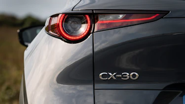 Mazda CX-30 e-Skyactiv X - rear light