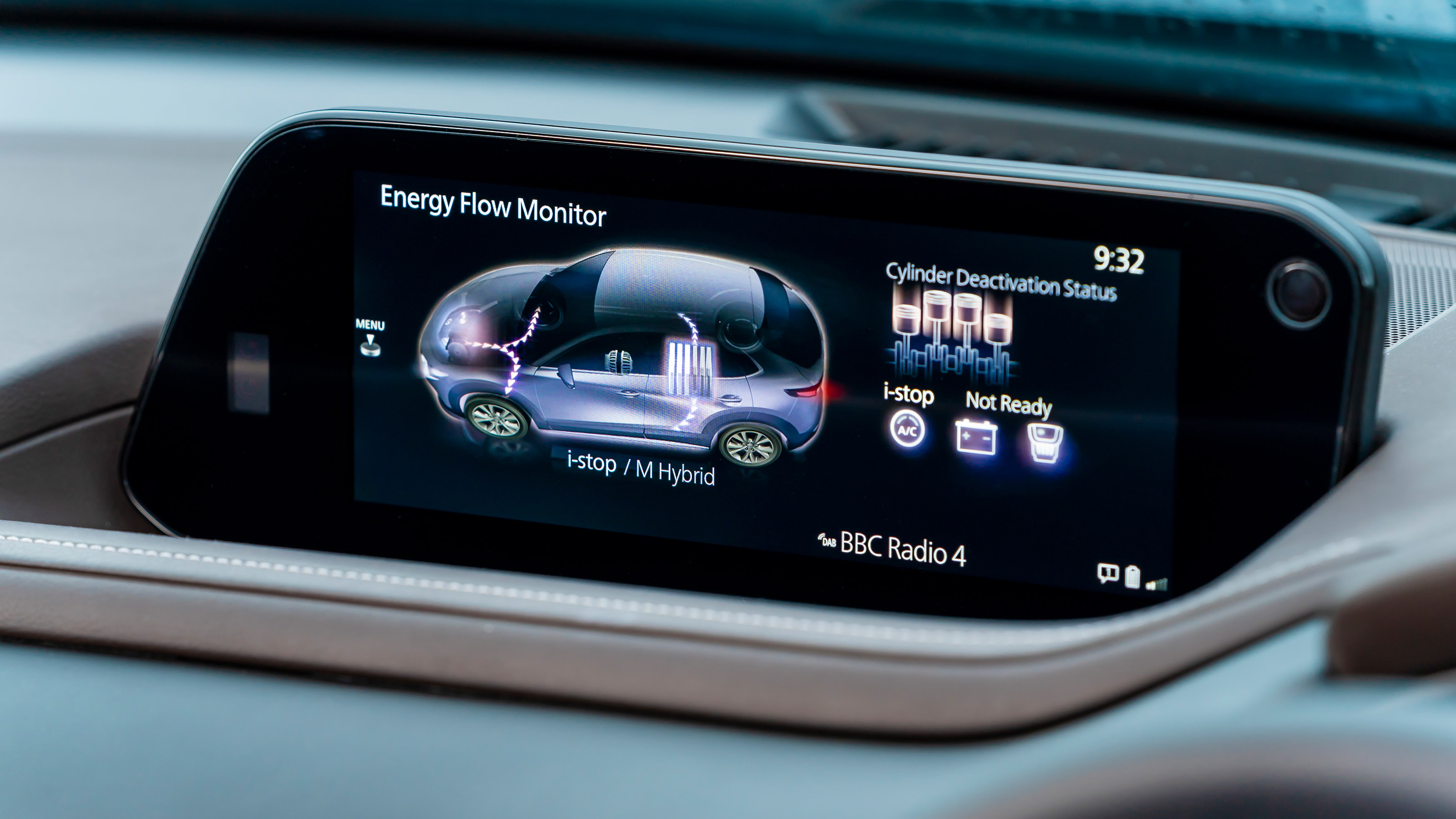 Mazda CX-30 e-Skyactiv X - infotainment