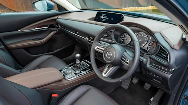 Mazda CX-30 e-Skyactiv X - cabin