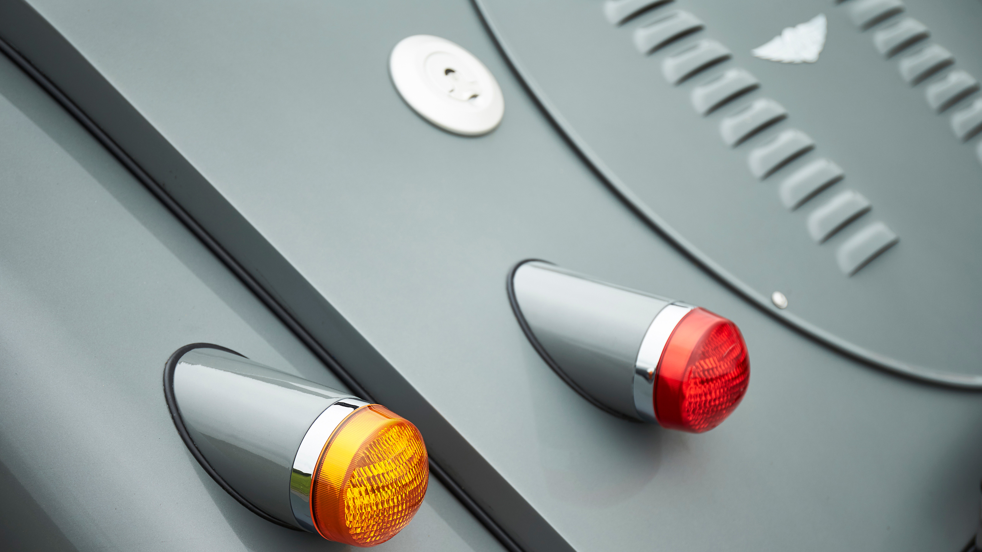 Morgan Plus 6 - brake light