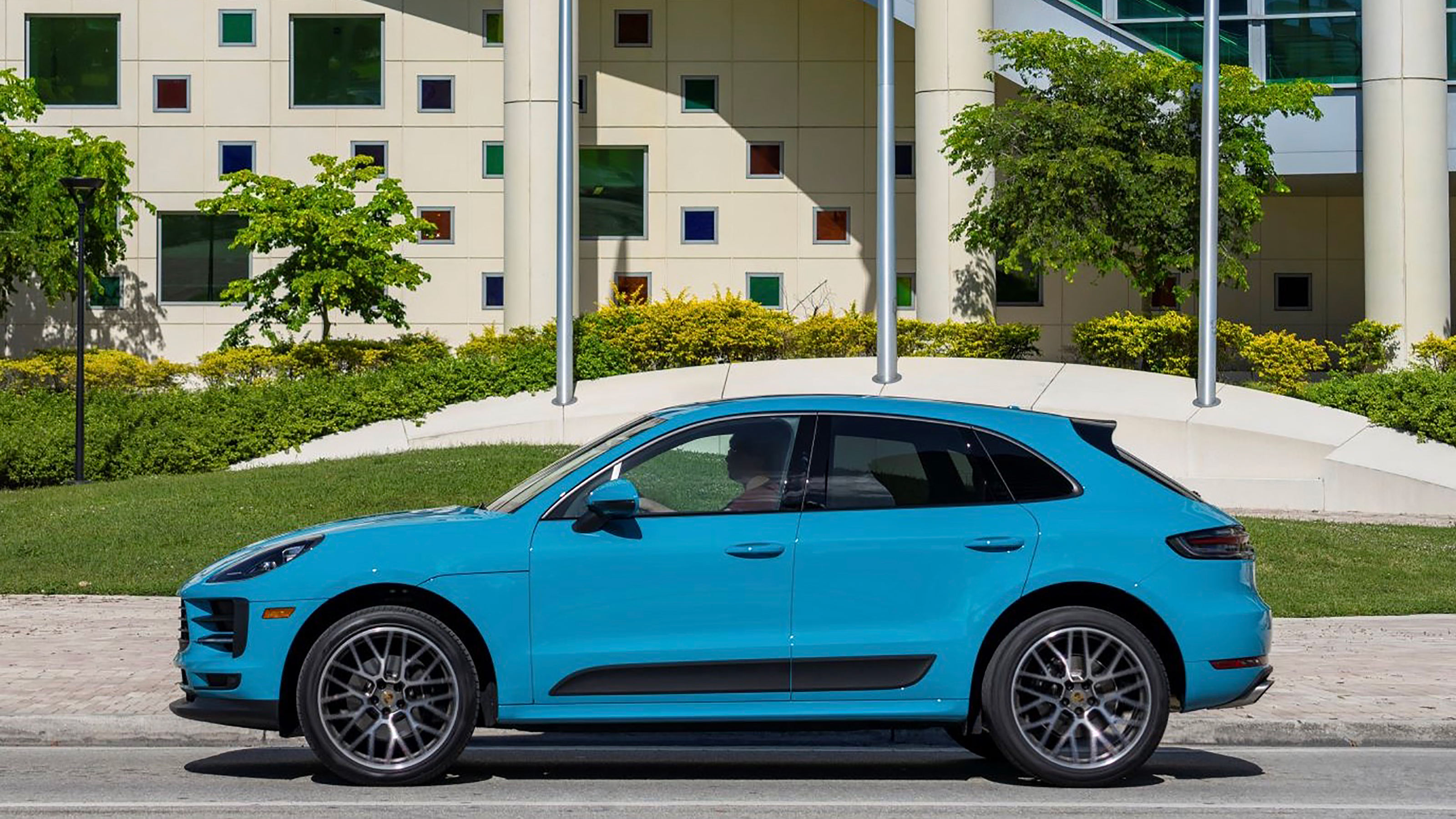 Porsche Macan 2.0 2021
