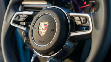 Porsche Macan 2.0 2021