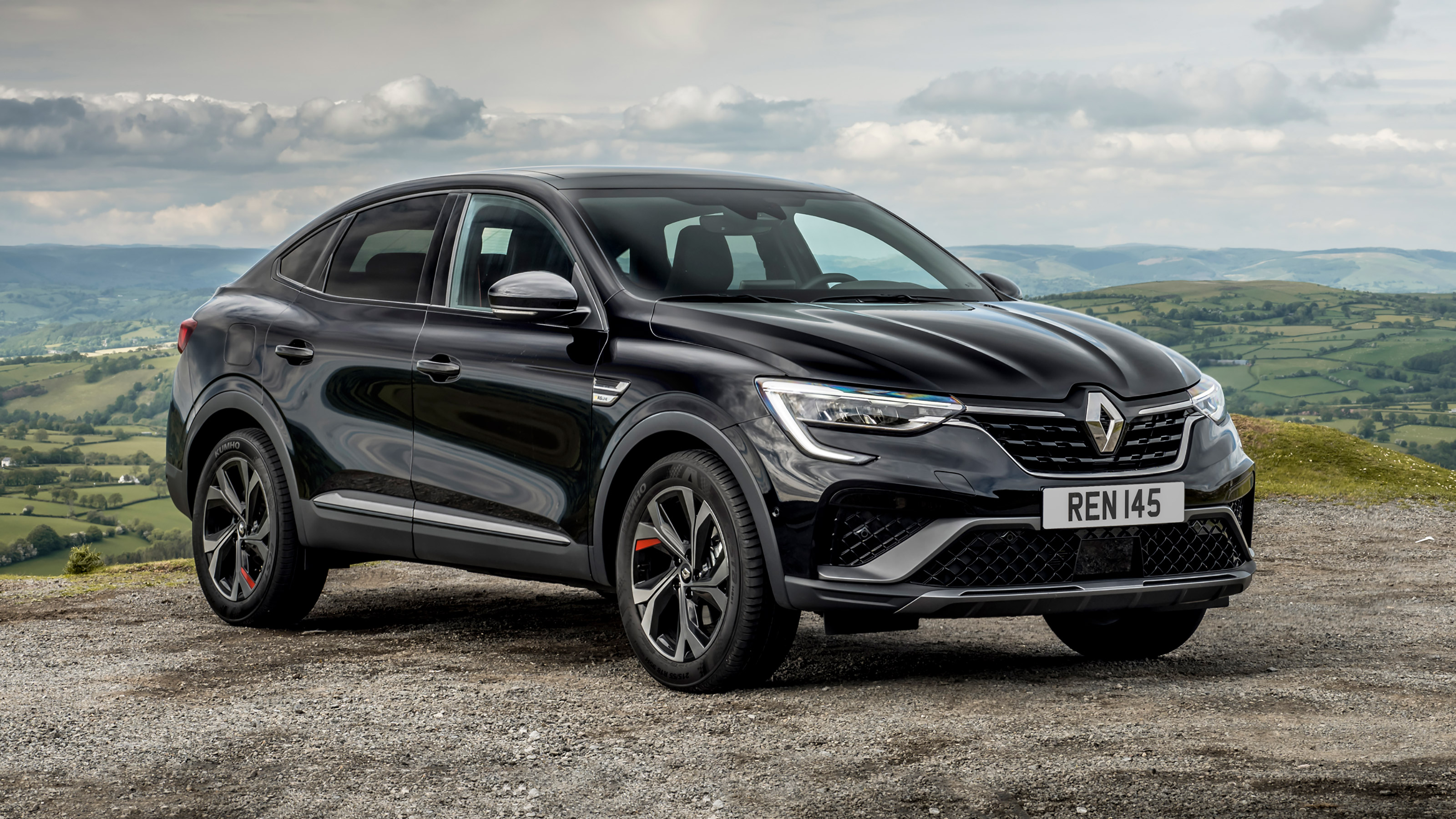 Renault Arkana - front static