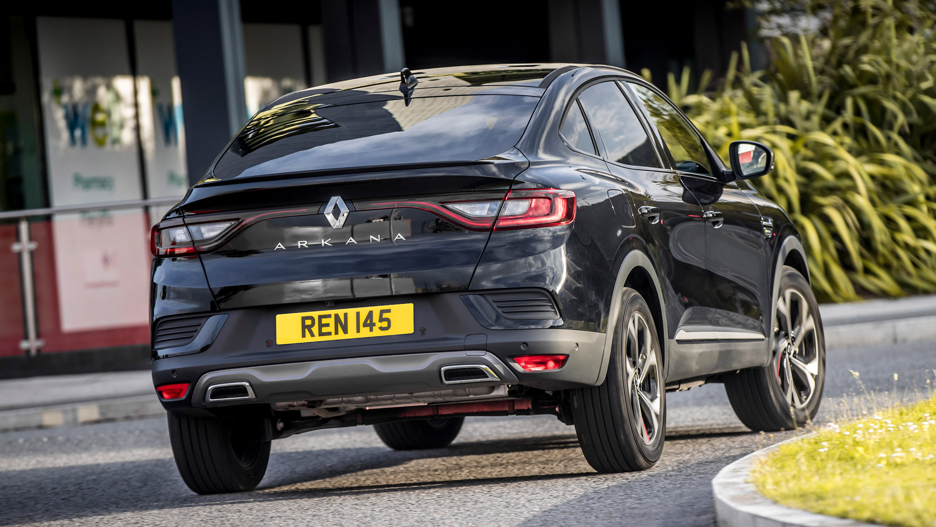 Renault Arkana - rear action