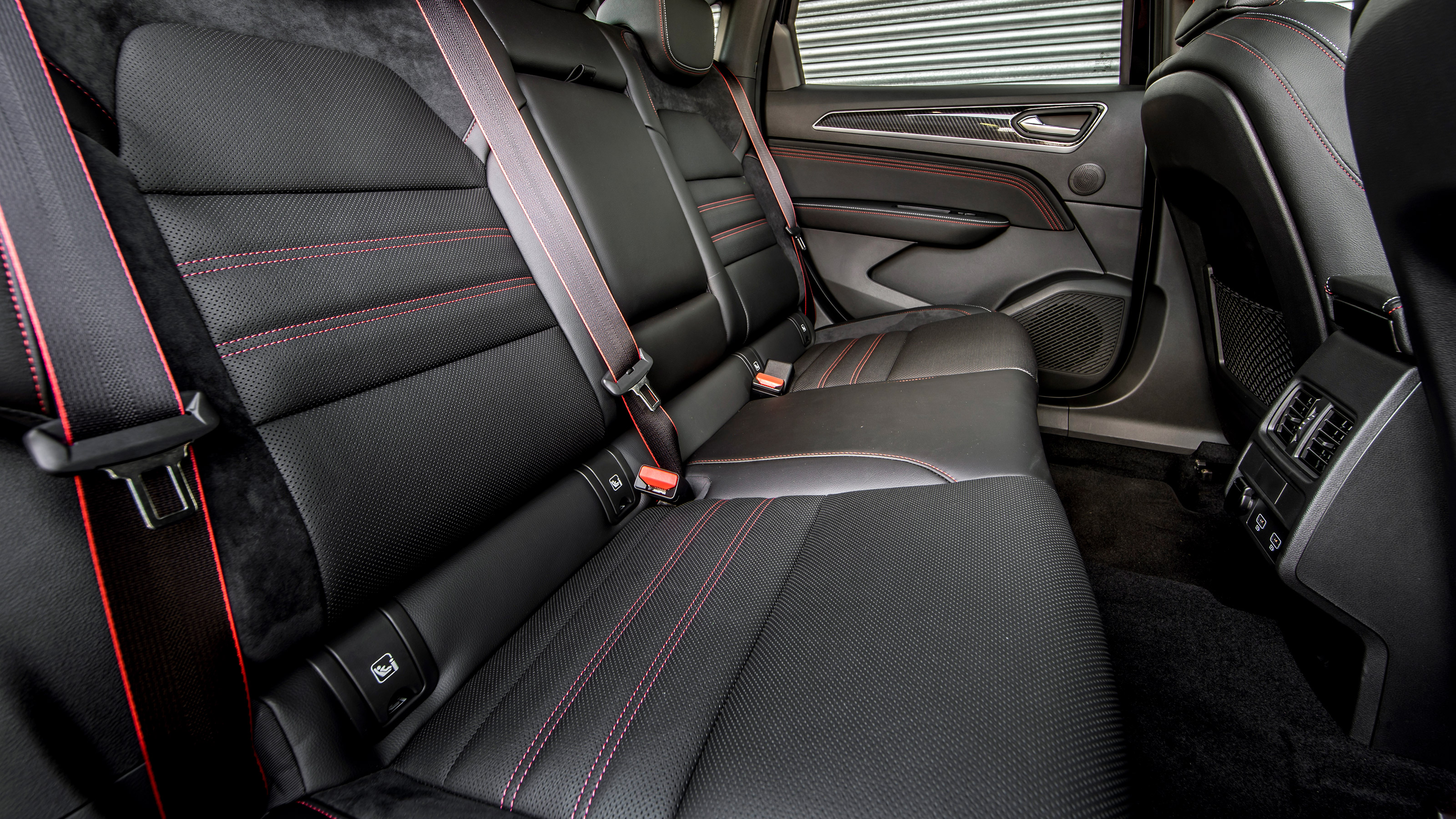 Renault Arkana - rear seats