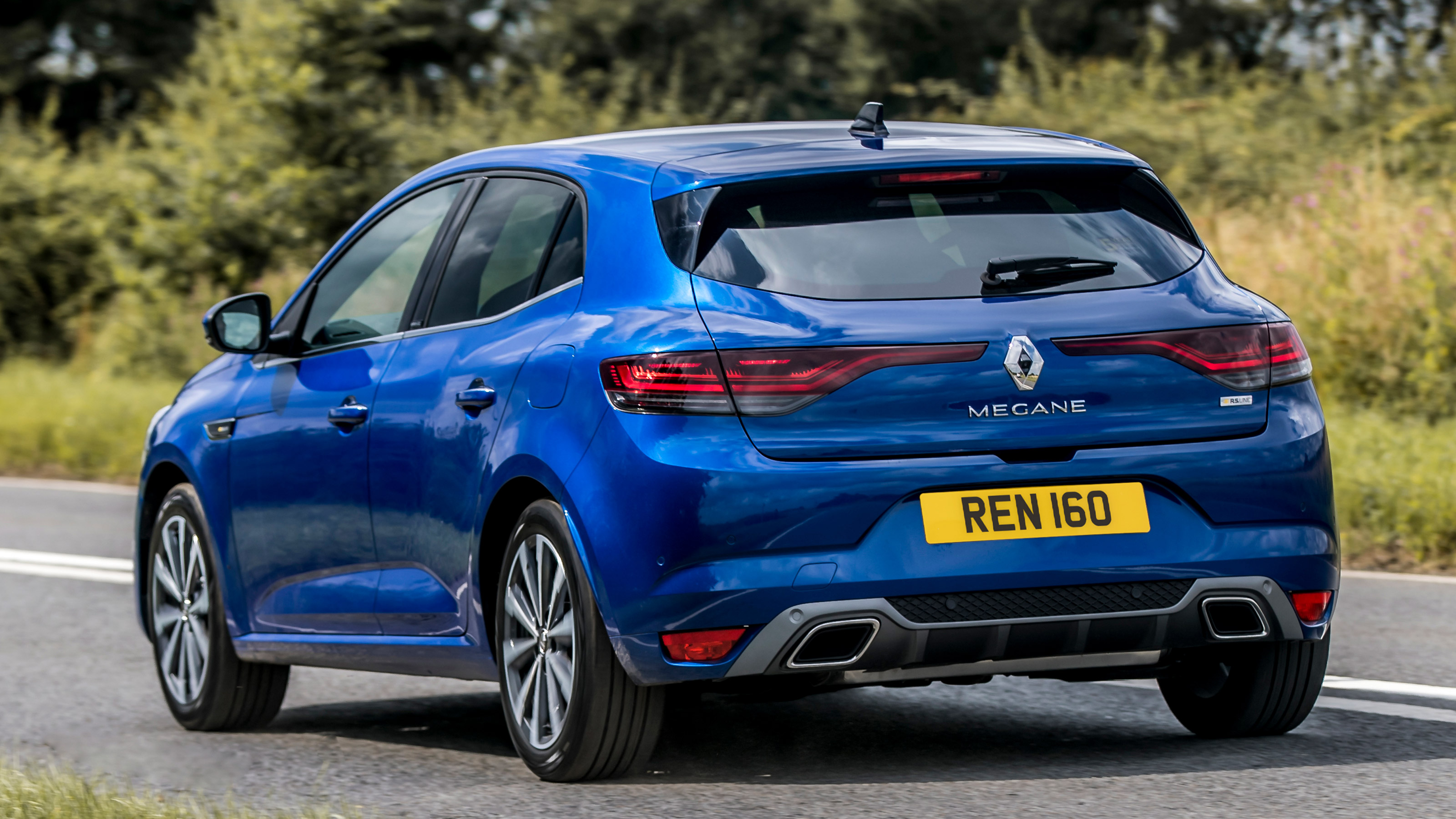 Renault Megane E-Tech PHEV - rear cornering