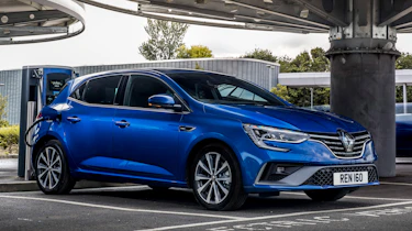 Renault Megane E-Tech PHEV - charging