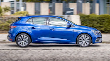 Renault Megane E-Tech PHEV - side static