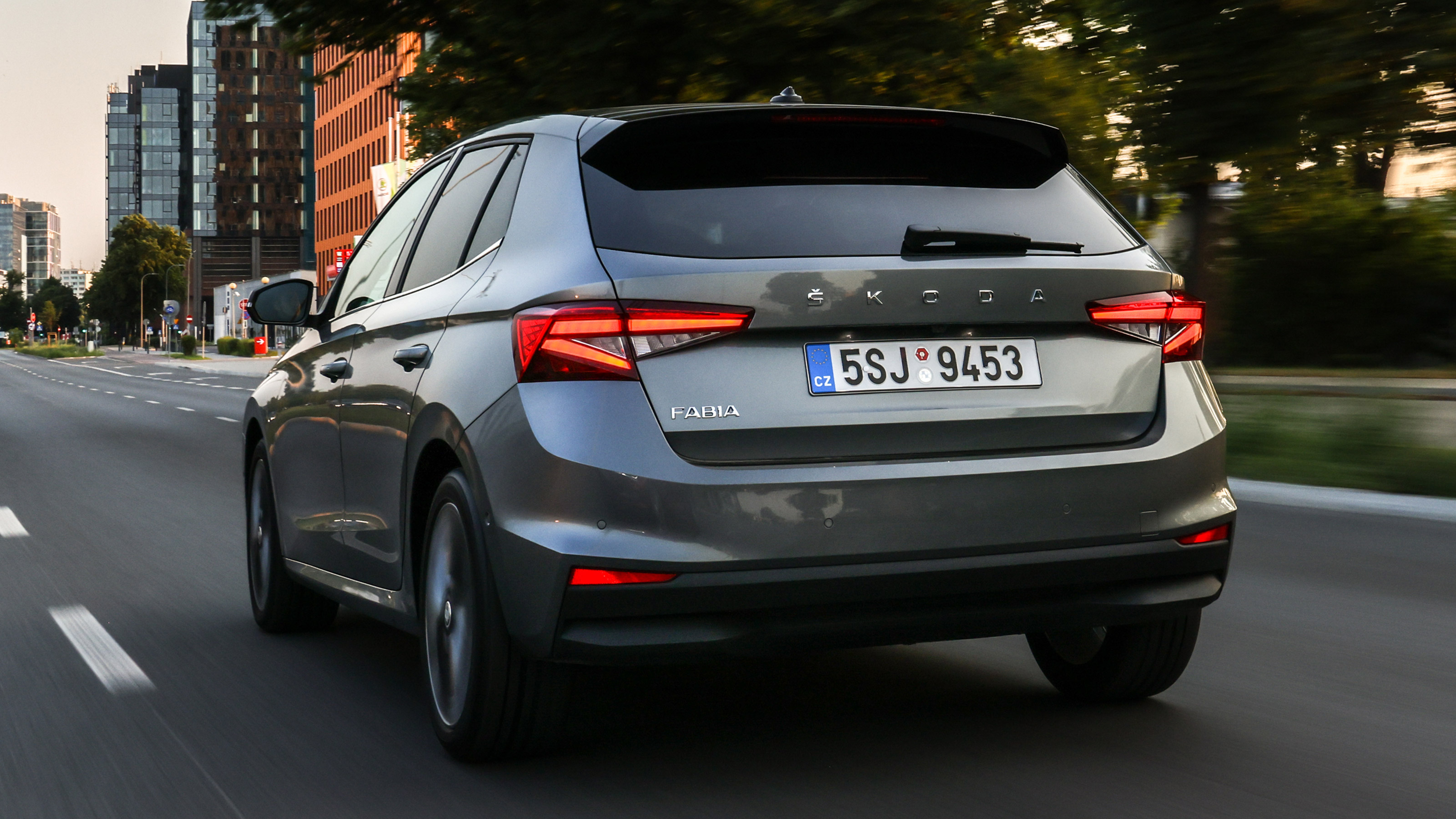 Skoda Fabia - rear tracking