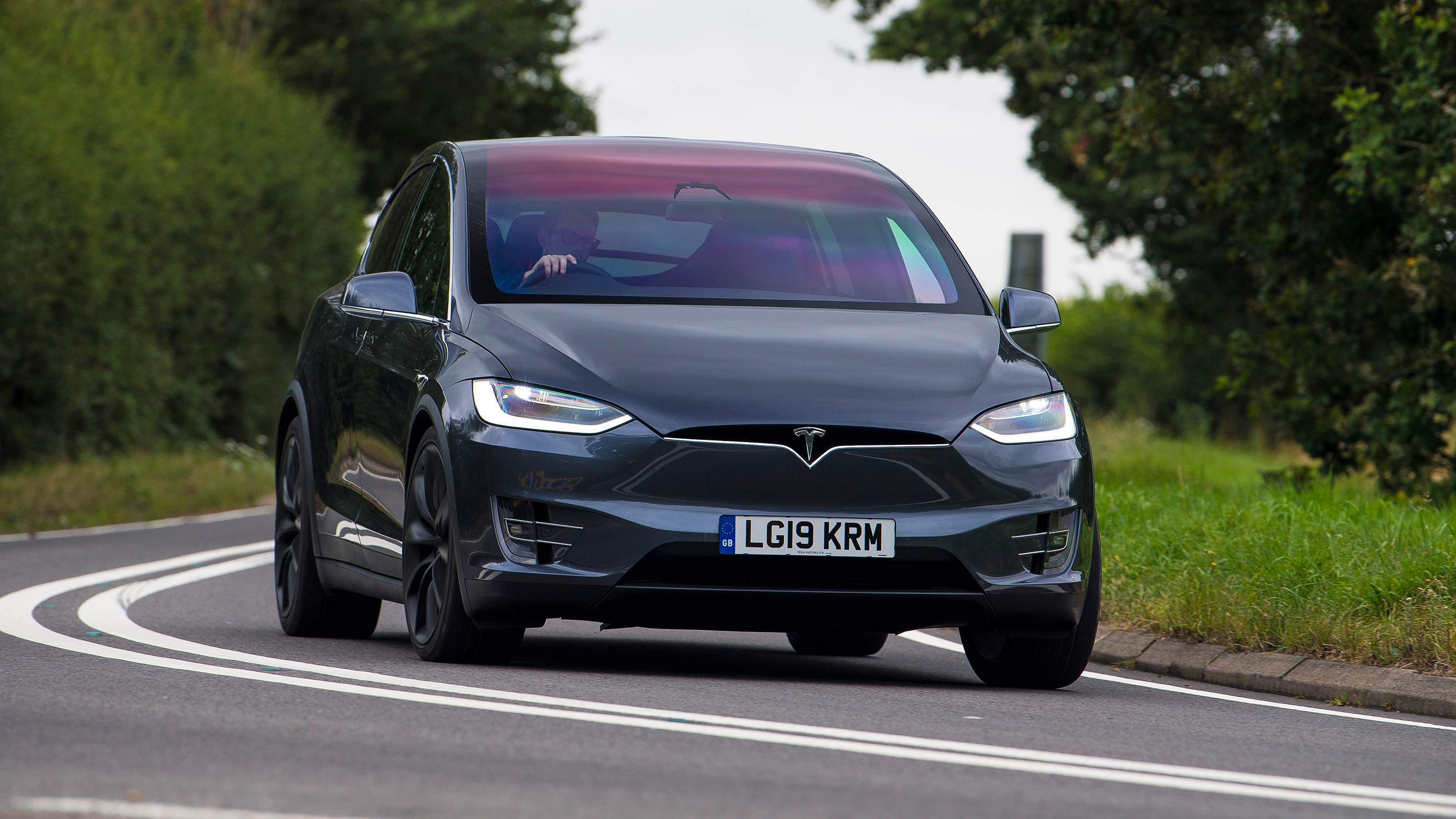 Tesla Model X - front tracking