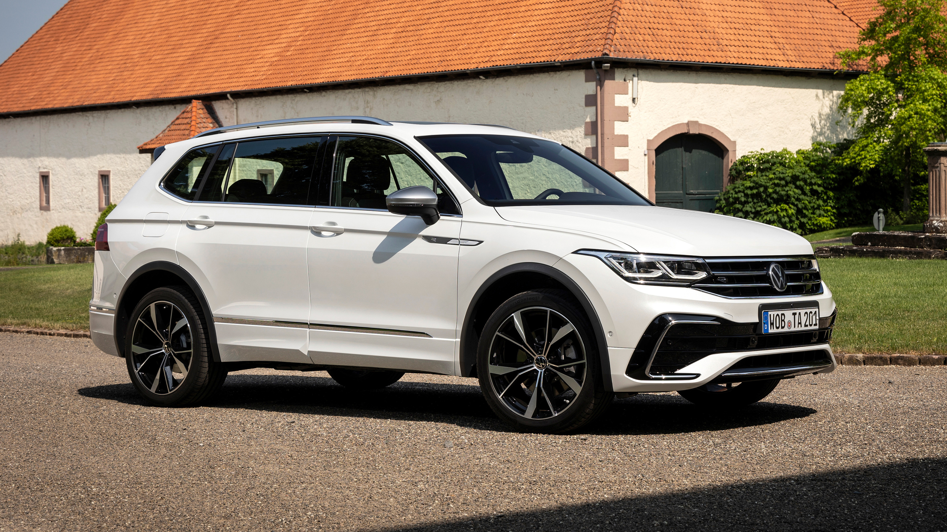 Volkswagen Tiguan Allspace - front