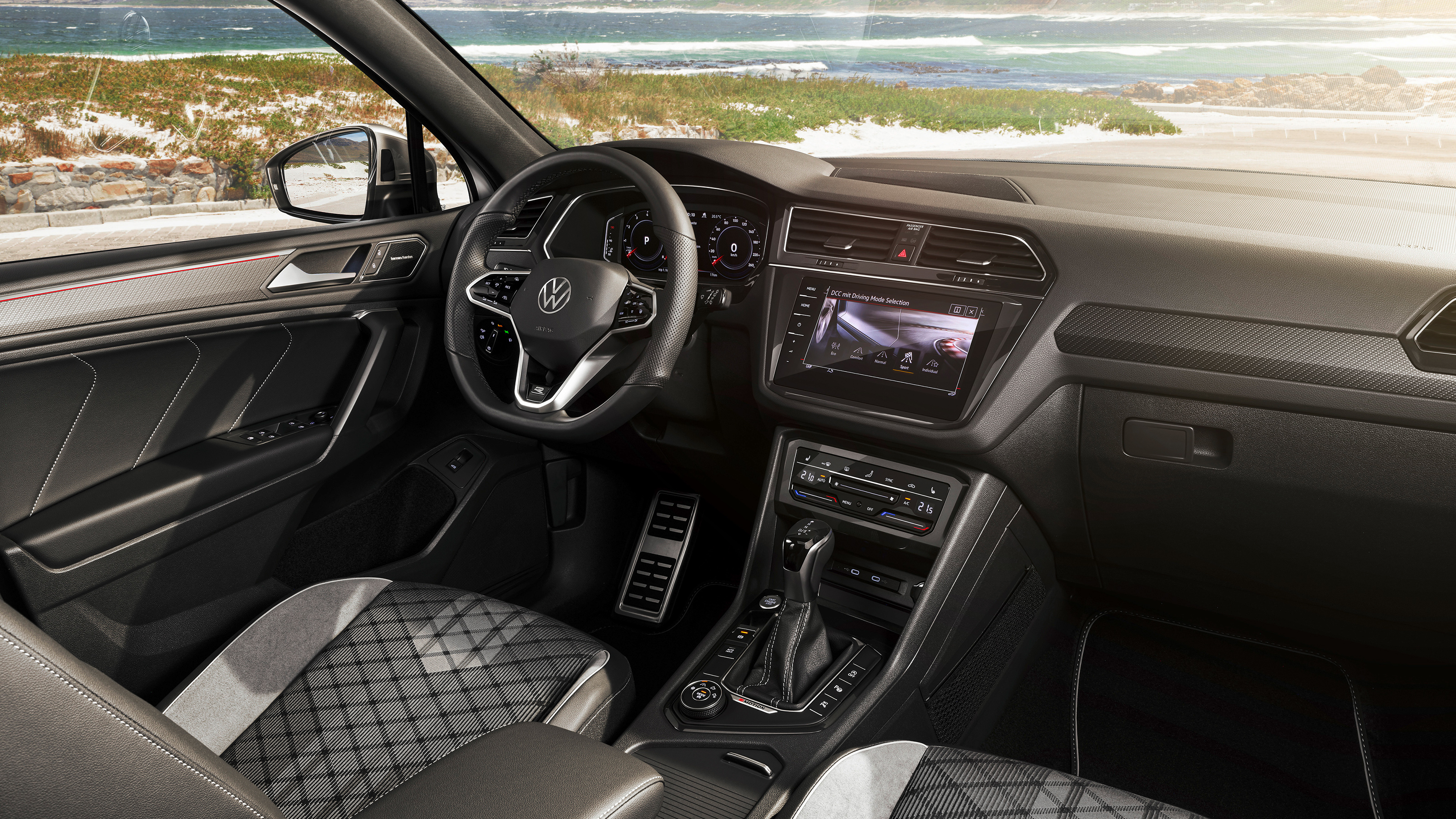 Volkswagen Tiguan Allspace - interior