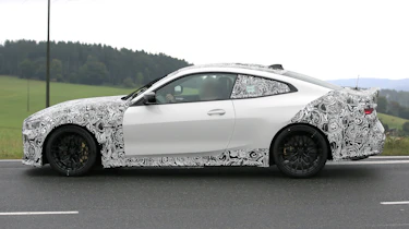 BMW M4 CSL - side