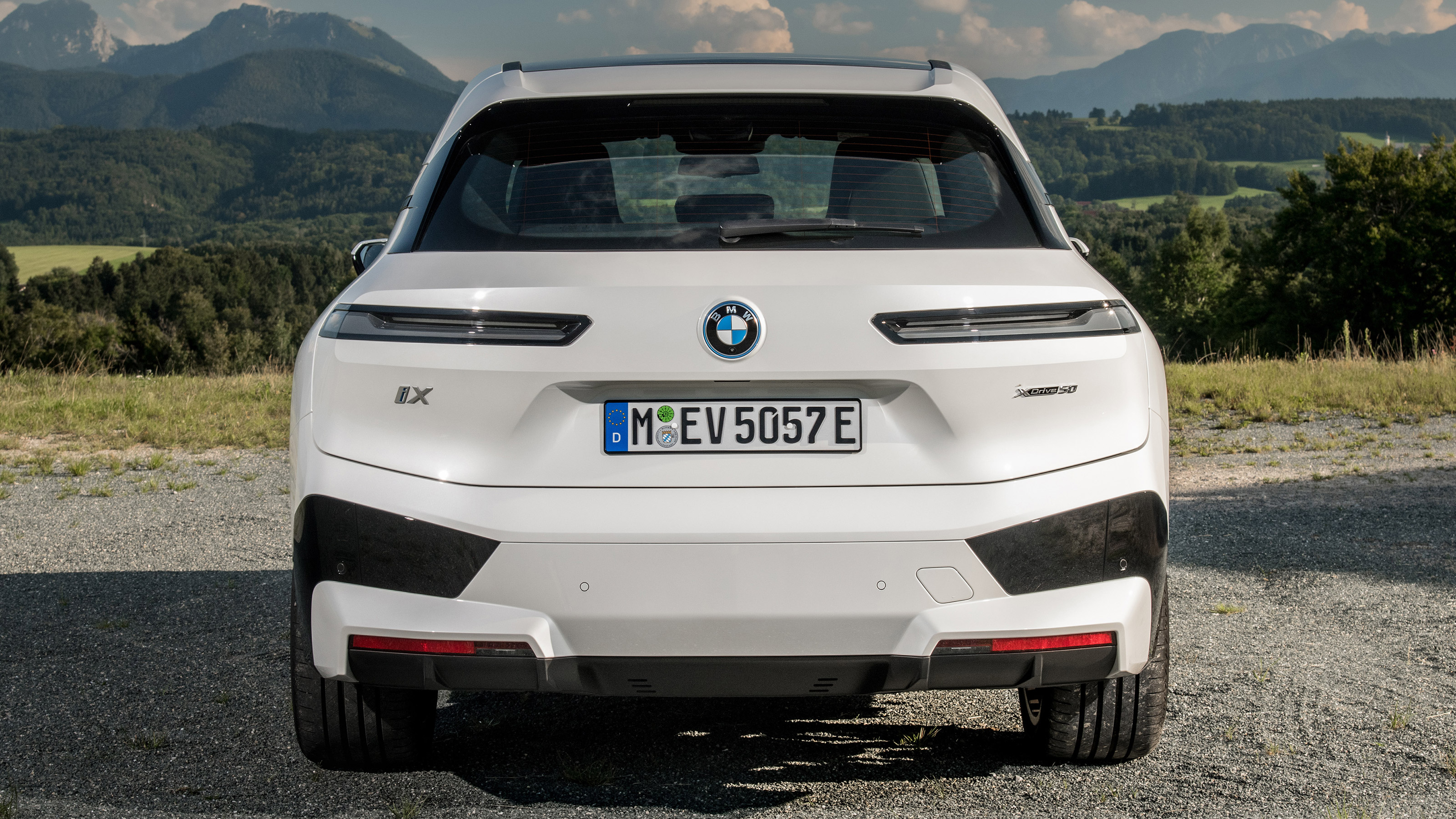 BMW iX - full rear