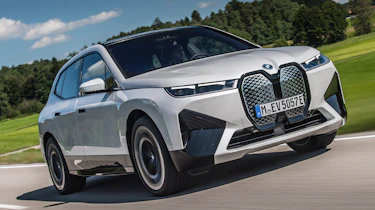 BMW iX - front tracking