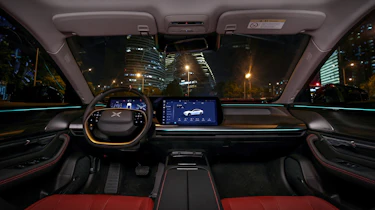 Nio interior