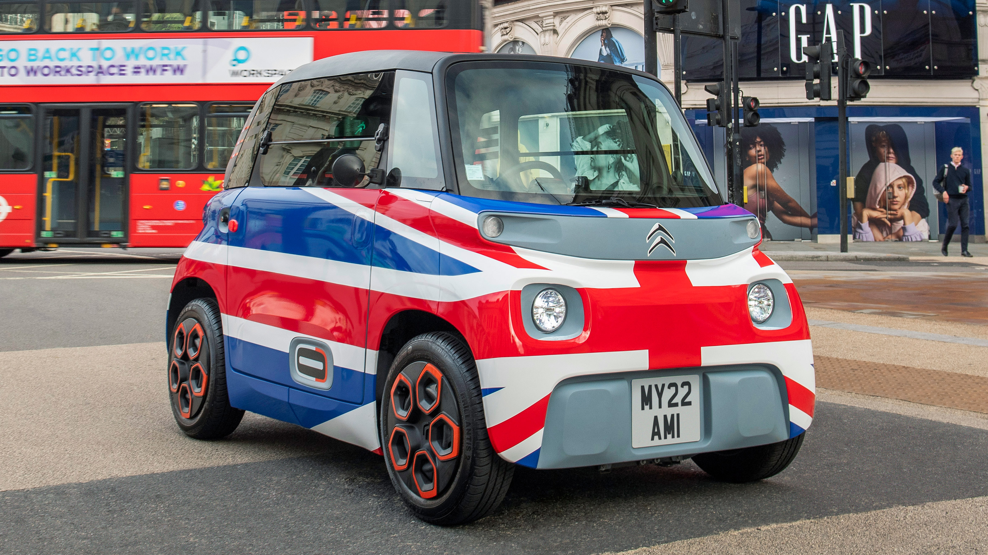 Citroen Ami UK - front tracking