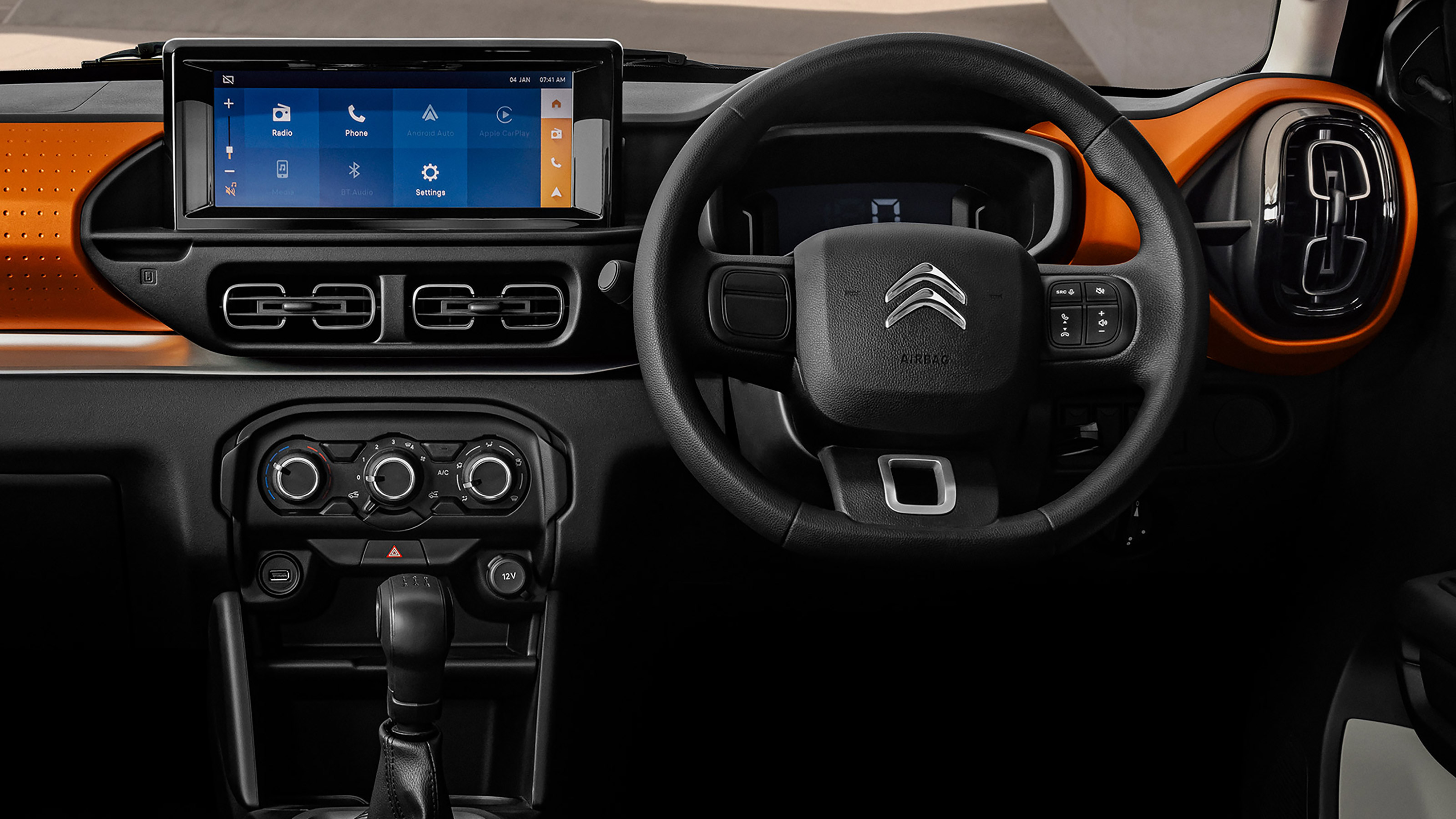 Citroen C3 small SUV - dash