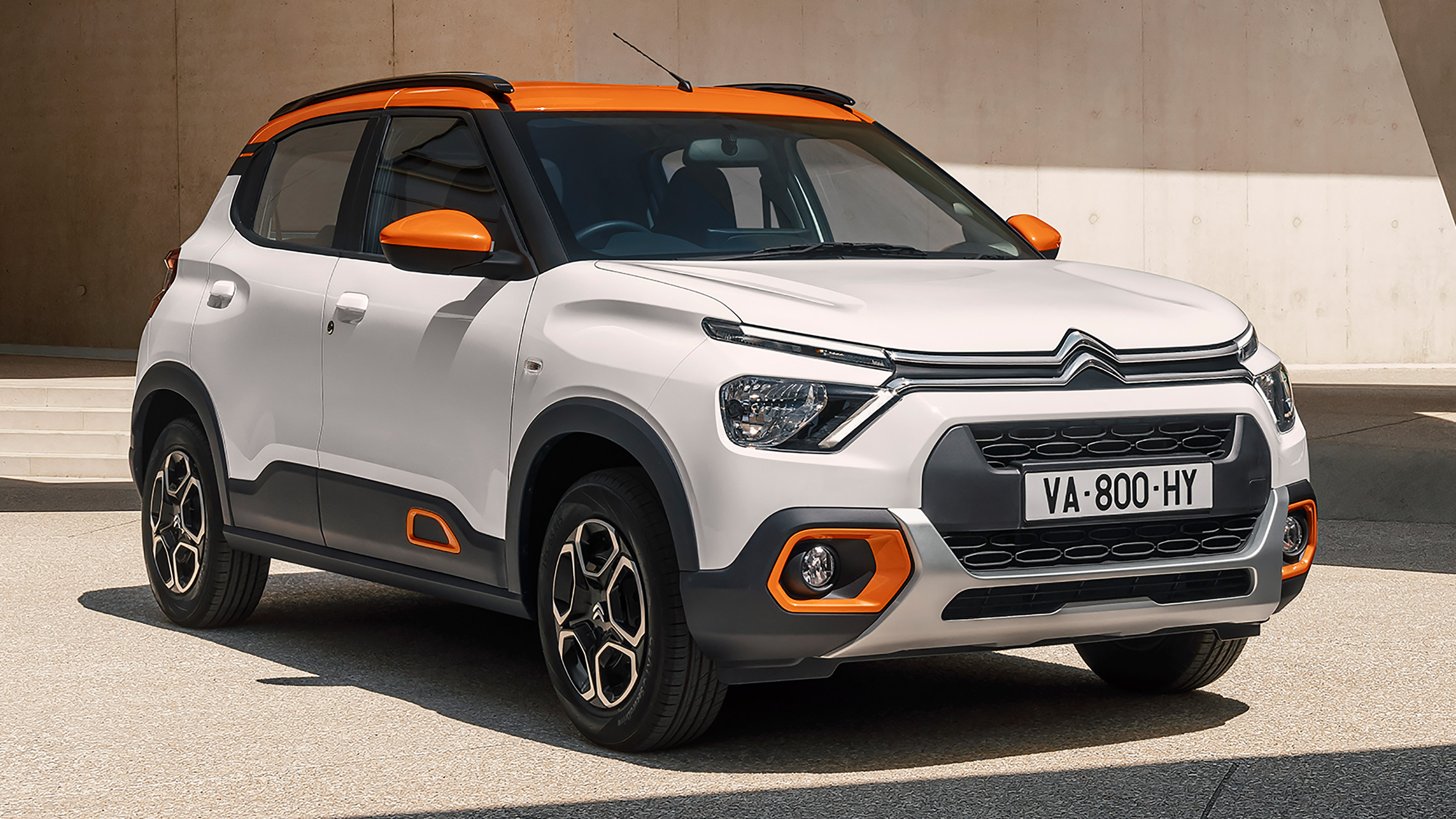 Citroen C3 small SUV - front