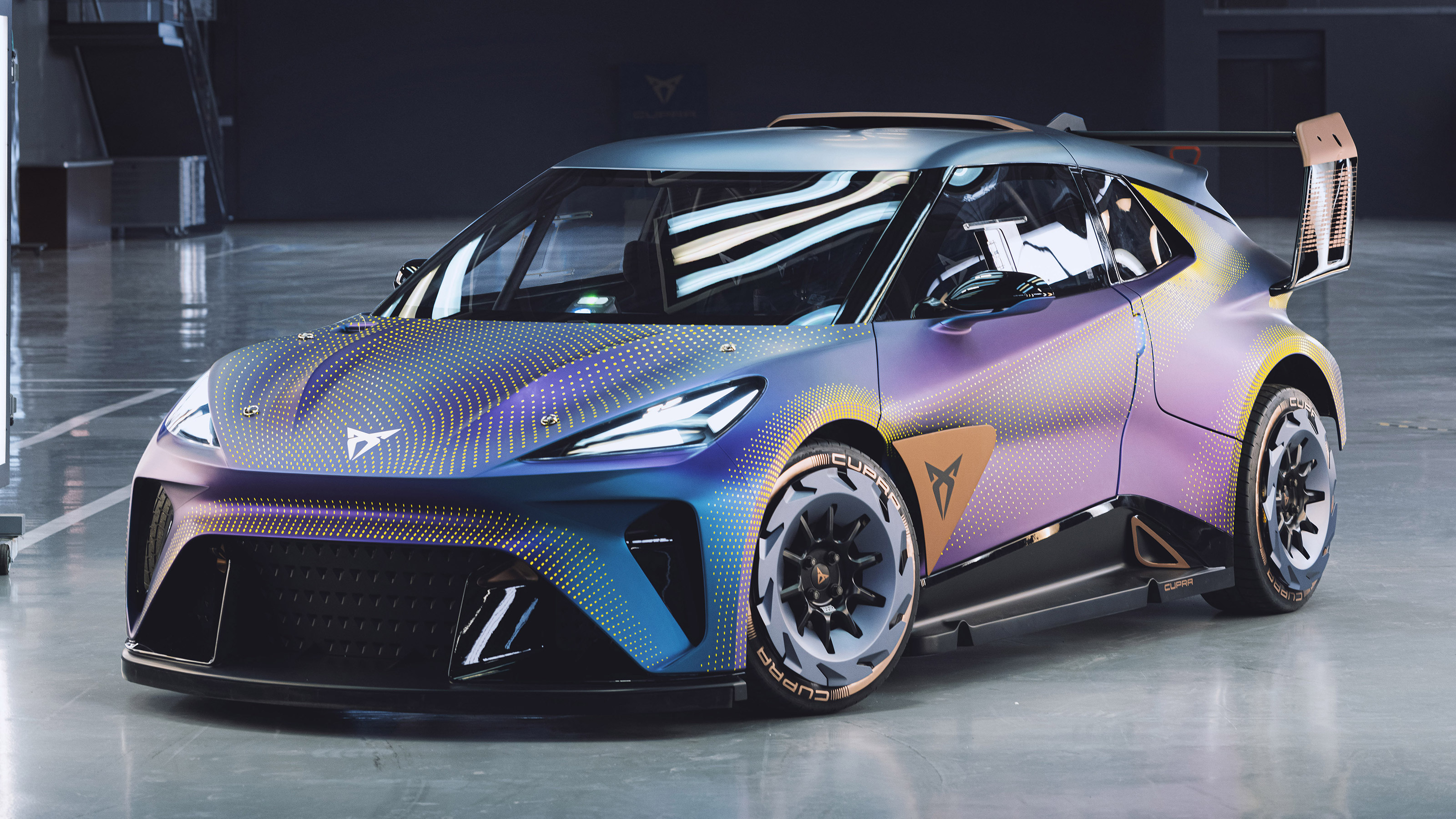 Cupra UrbanRebel concept - front studio