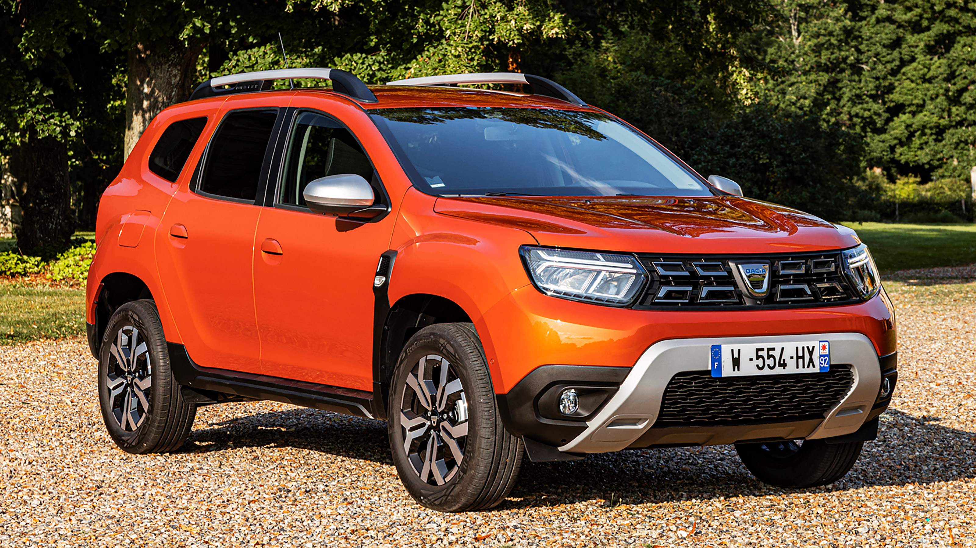 Dacia Duster - front static