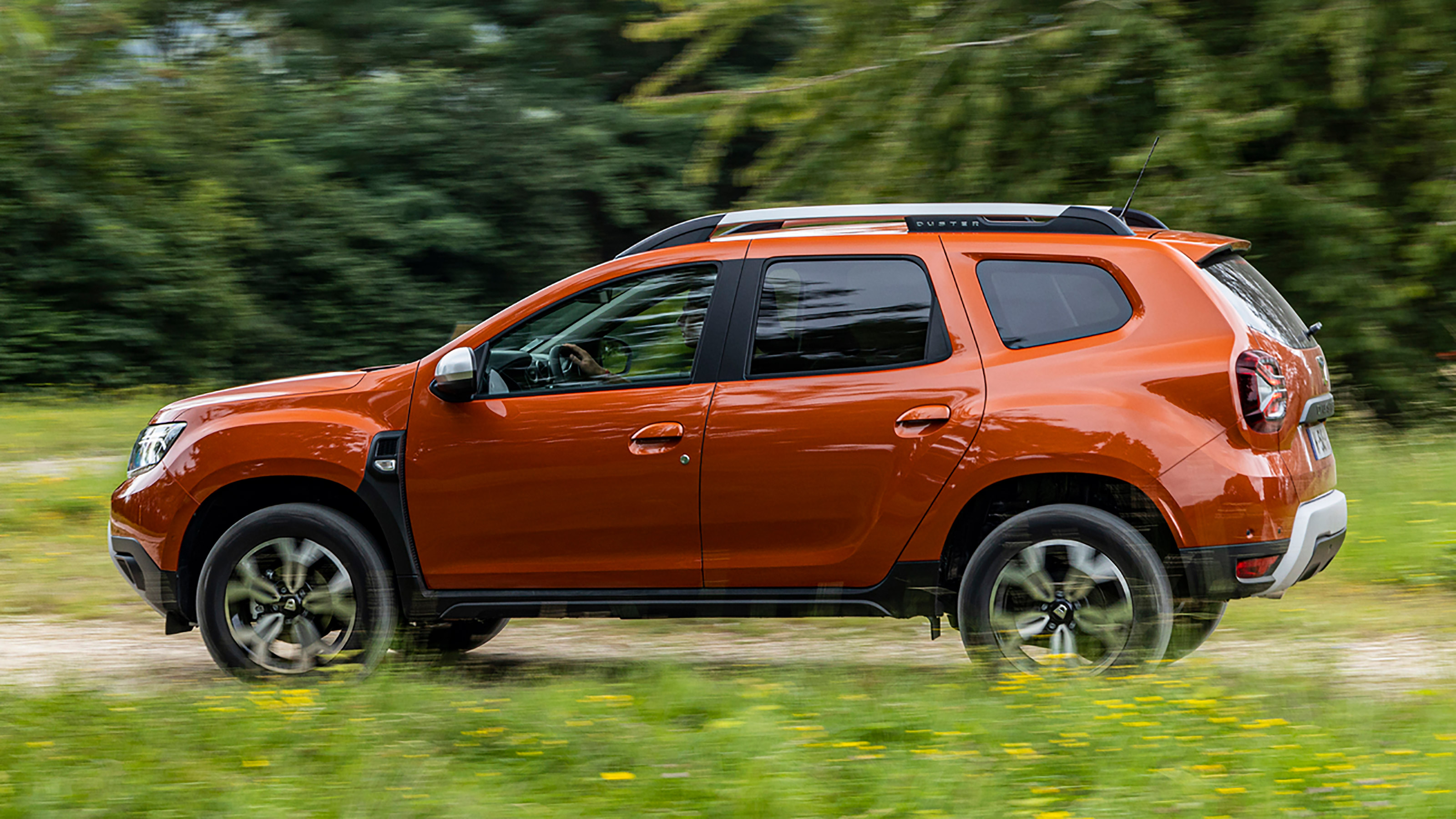 Dacia Duster - side