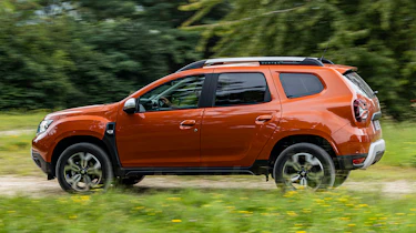 Dacia Duster - side