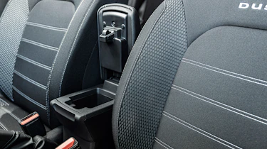 Dacia Duster - seat detail