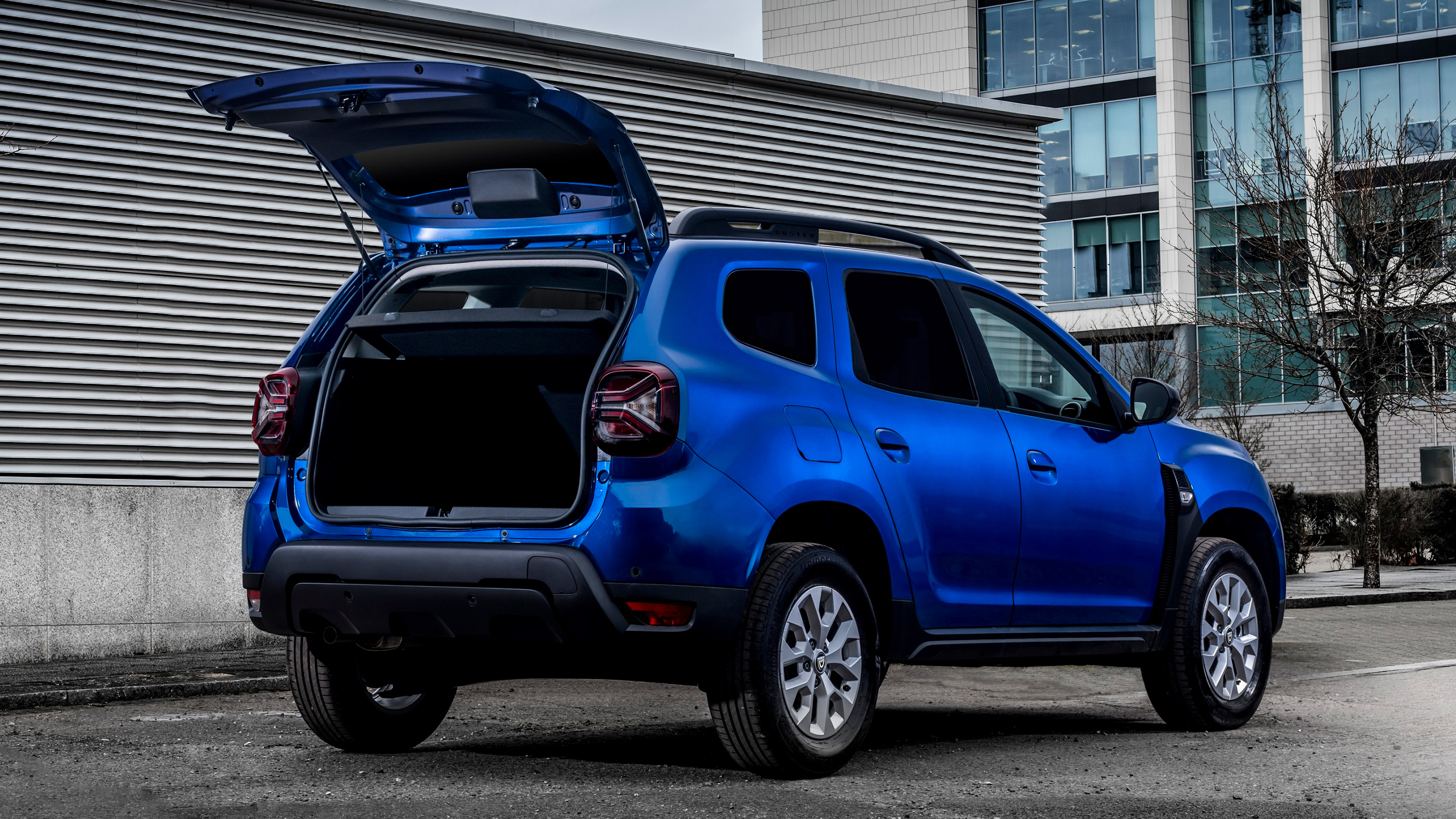 Dacia Duster Commercial - rear boot open