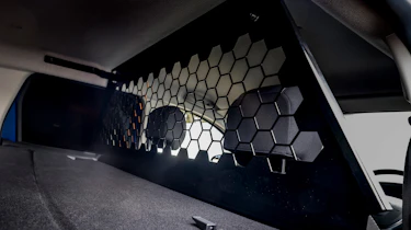Dacia Duster Commercial - interior grille
