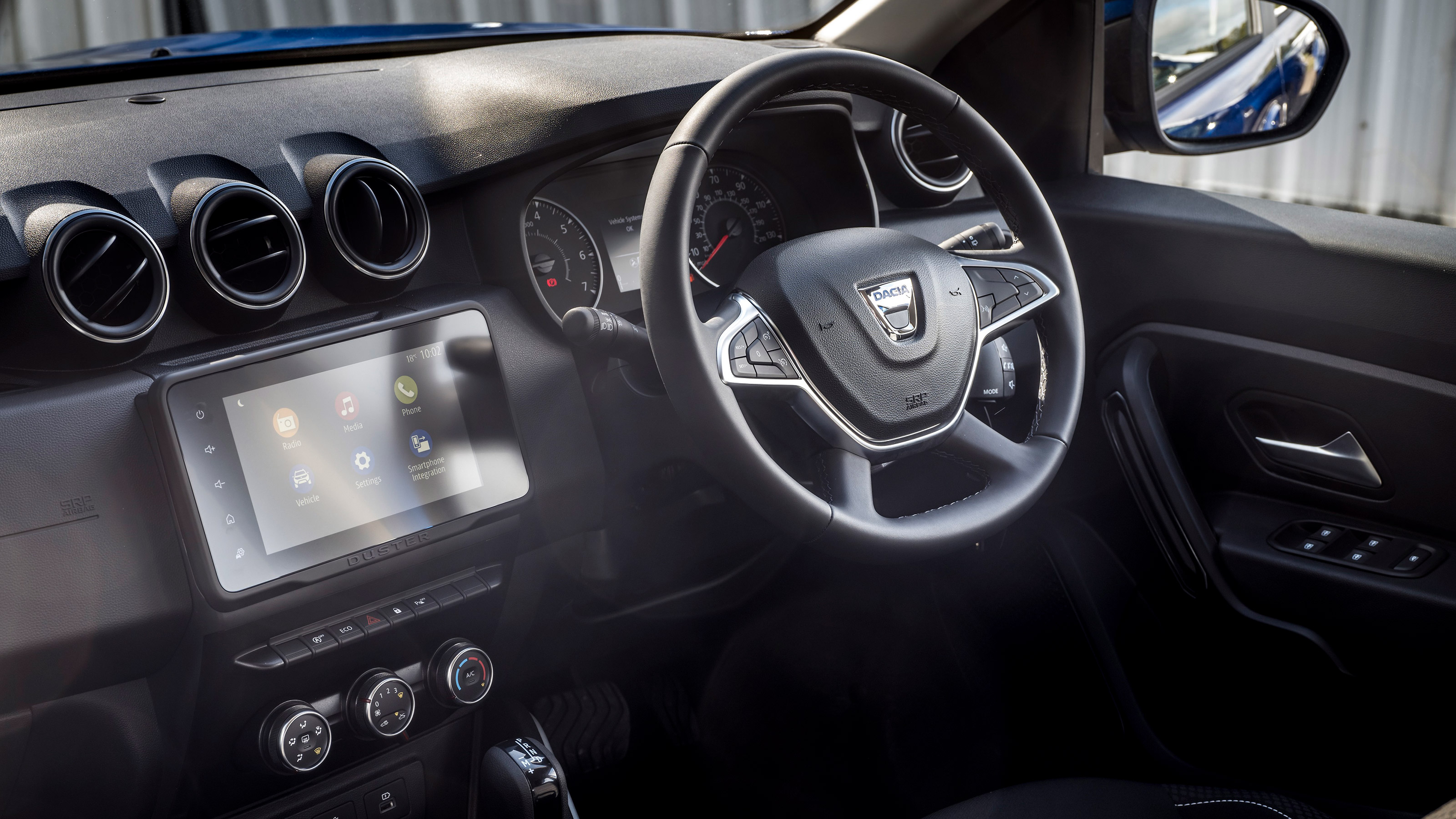 Dacia Duster Commercial - dash