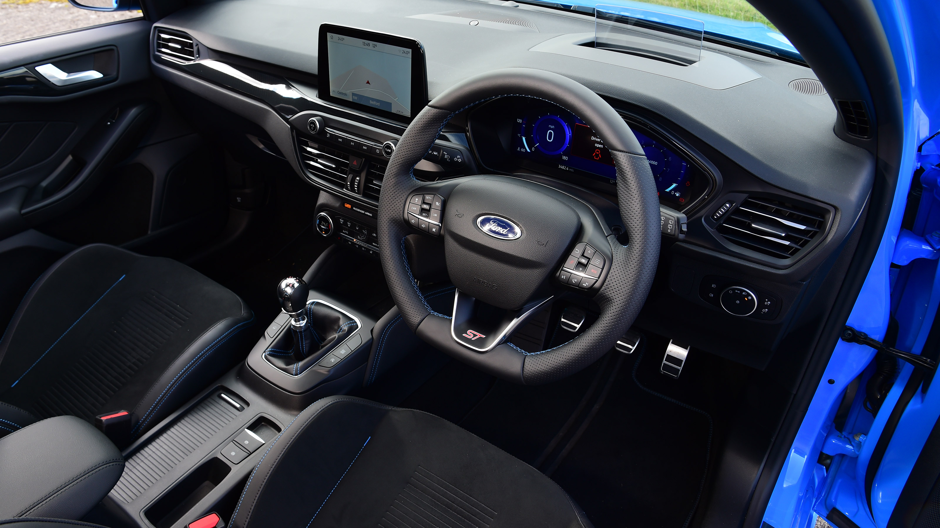 Ford Focus ST Edition - dash