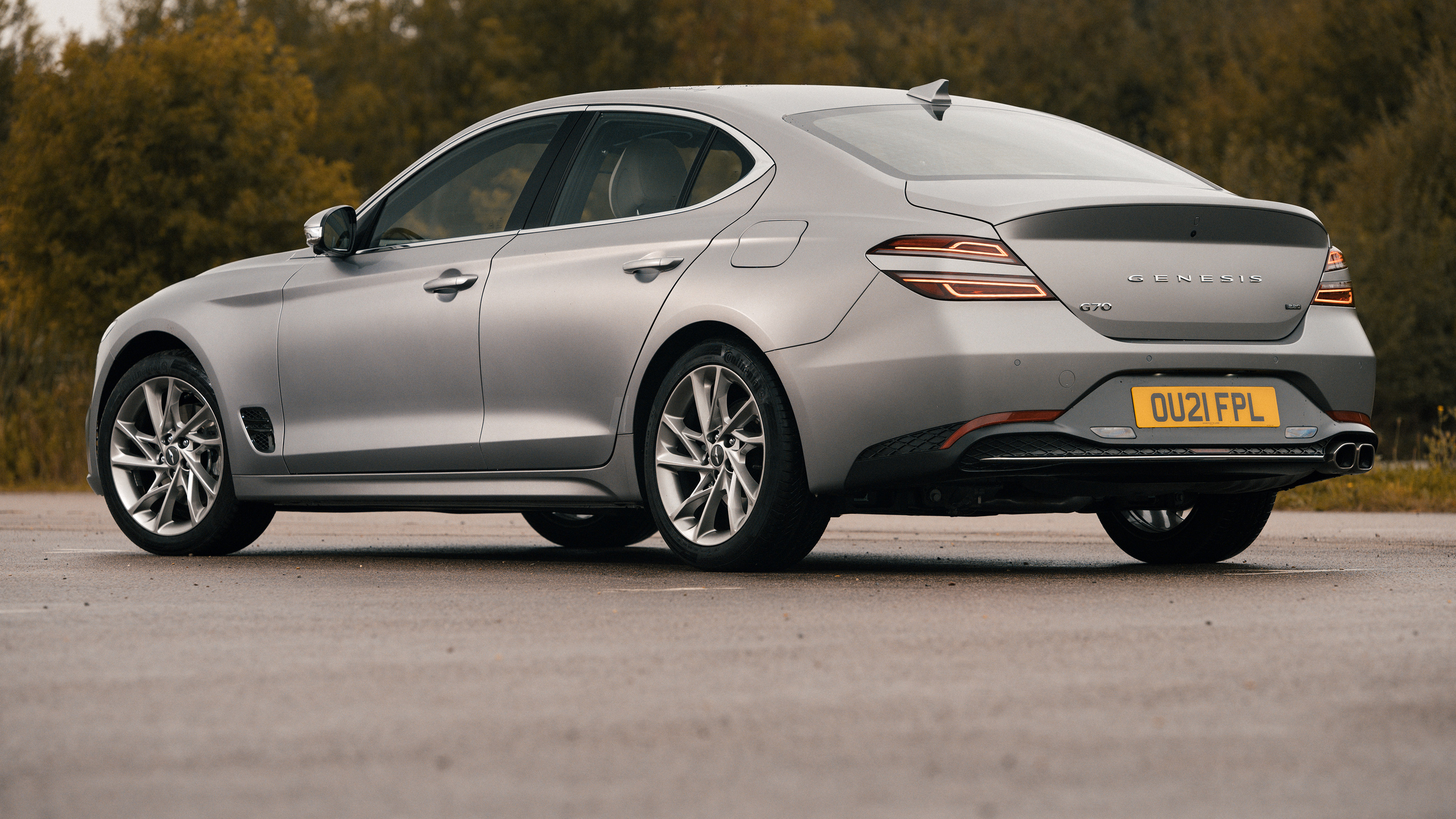 Genesis G70 - rear