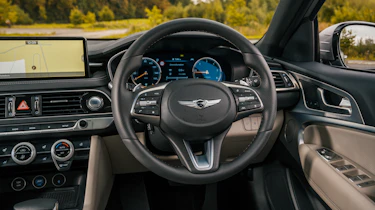 Genesis G70 - interior