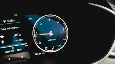 Genesis G70 - dash