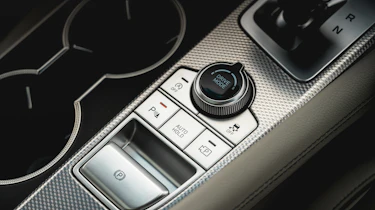 Genesis G70 - control