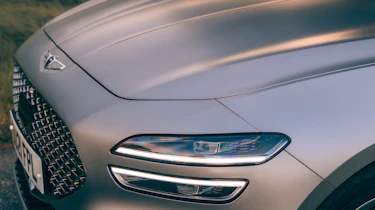 Genesis G70 - headlight