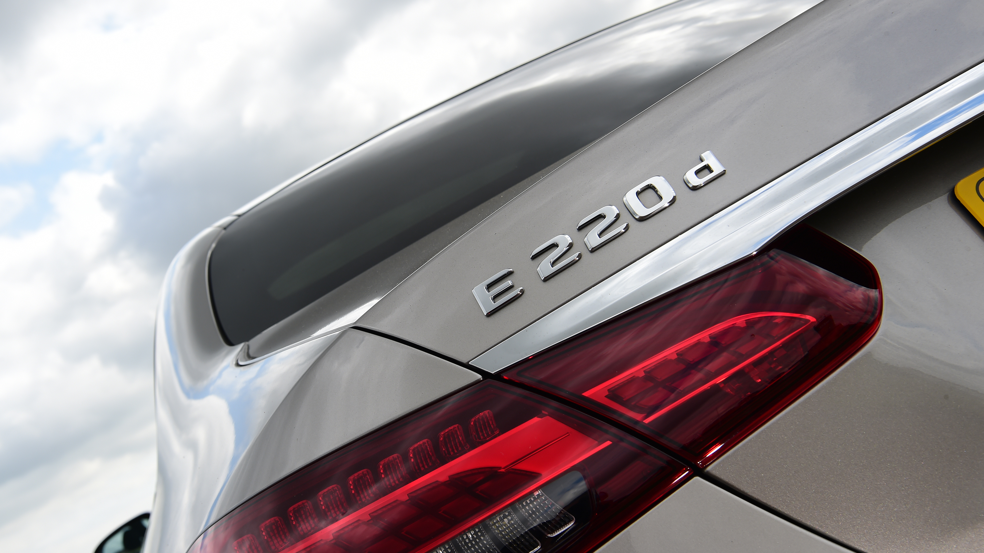 Mercedes E-Class - rear light