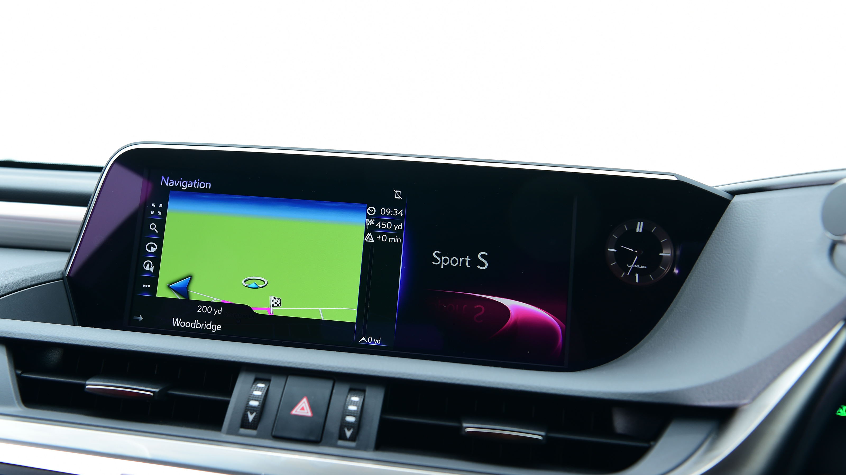 Lexus ES - screen