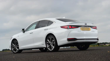 Lexus ES - rear