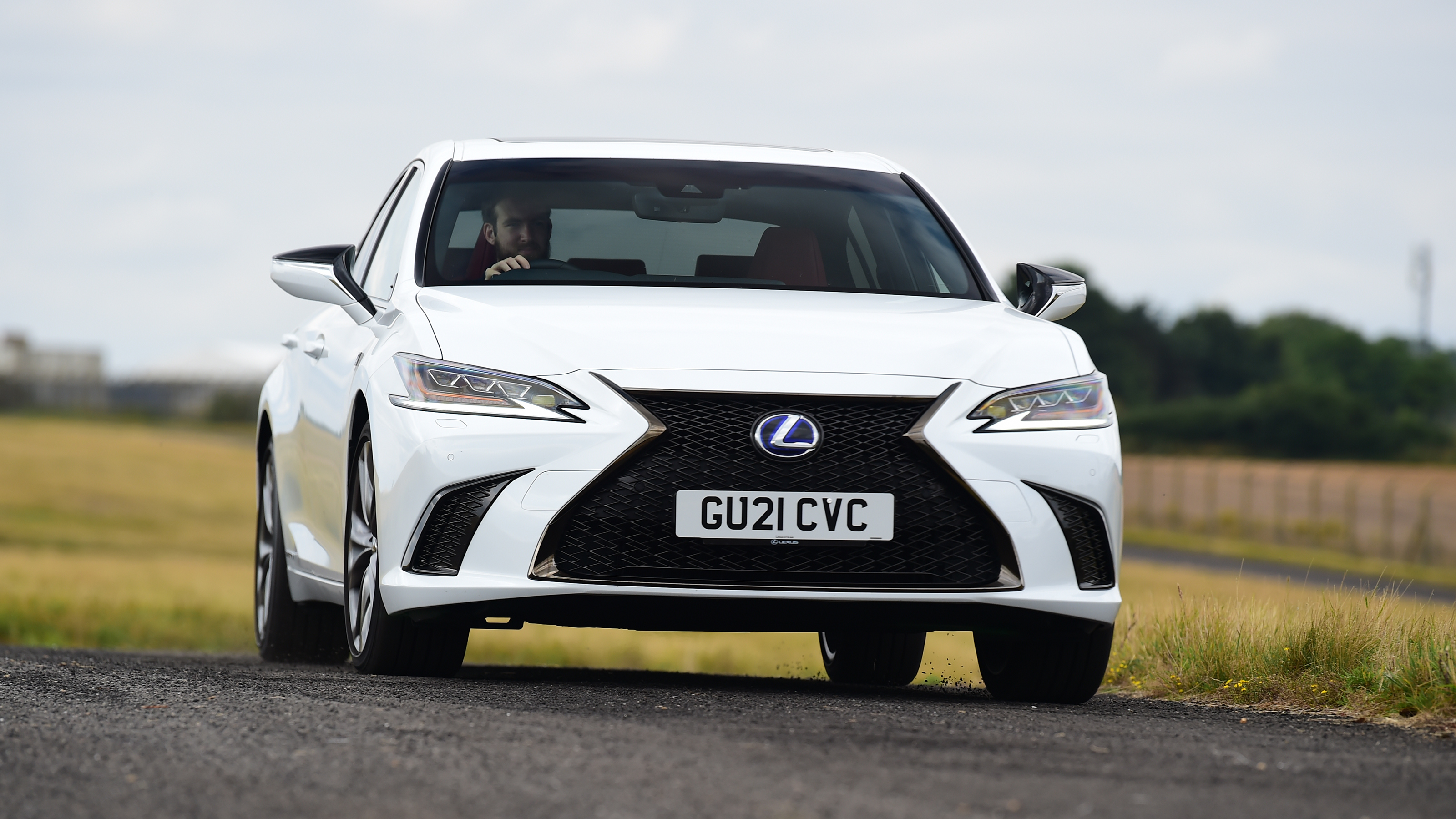 Lexus ES - front